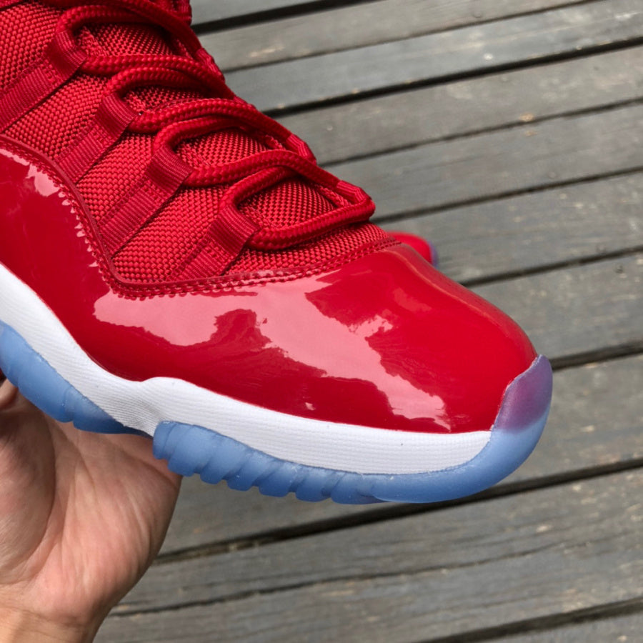 Air Jordan 11