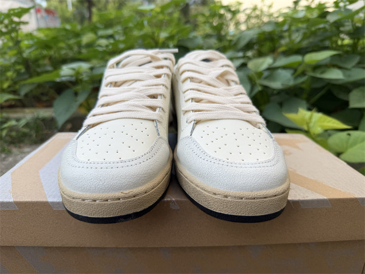 Golden Goose Super-Star