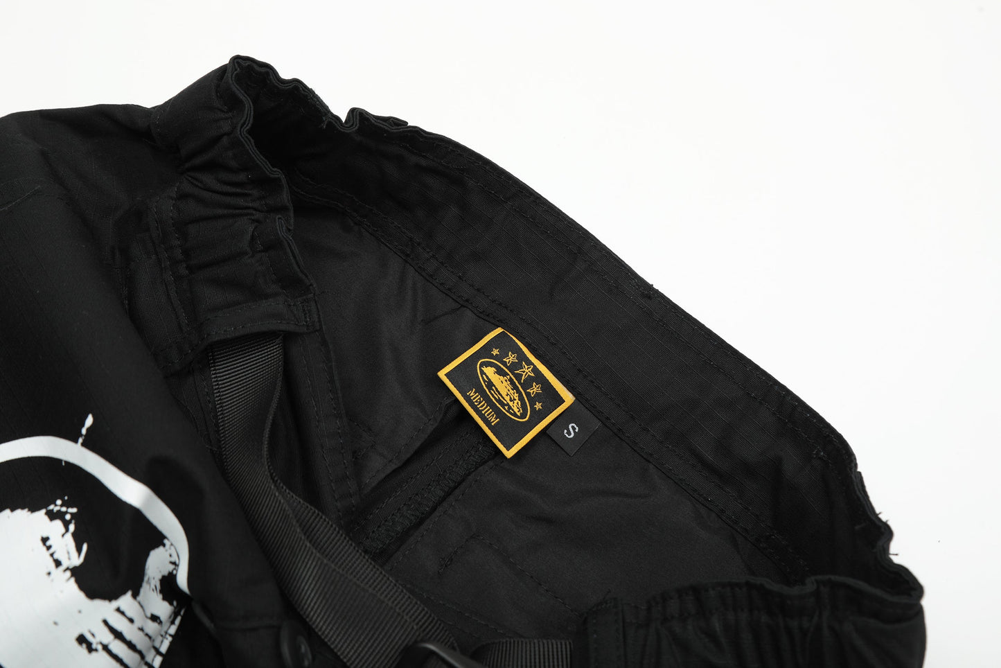 Calça Corteiz Guerillaz Cargo