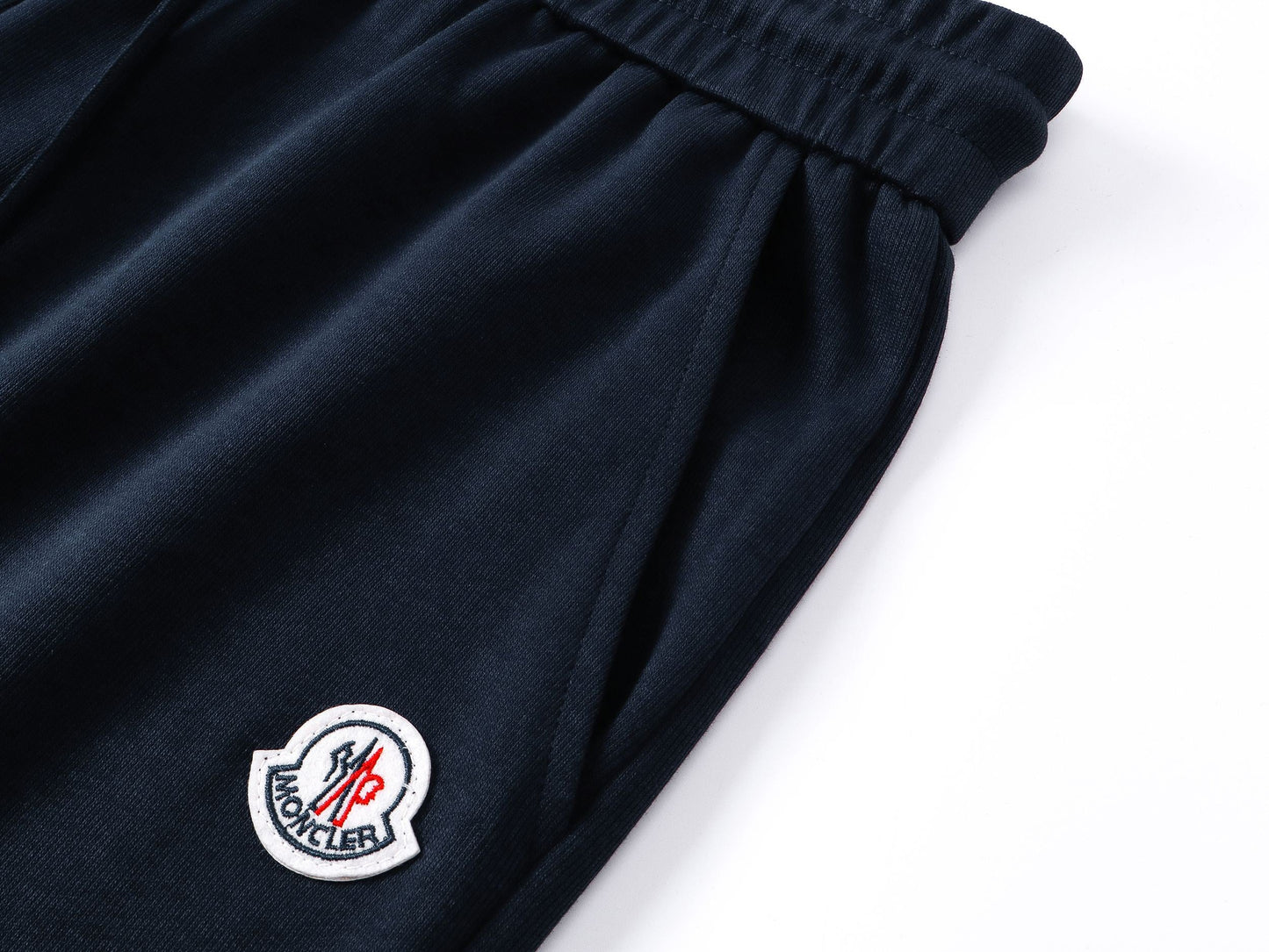 Moncler Corto
