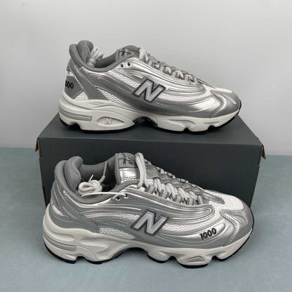 New Balance 1000