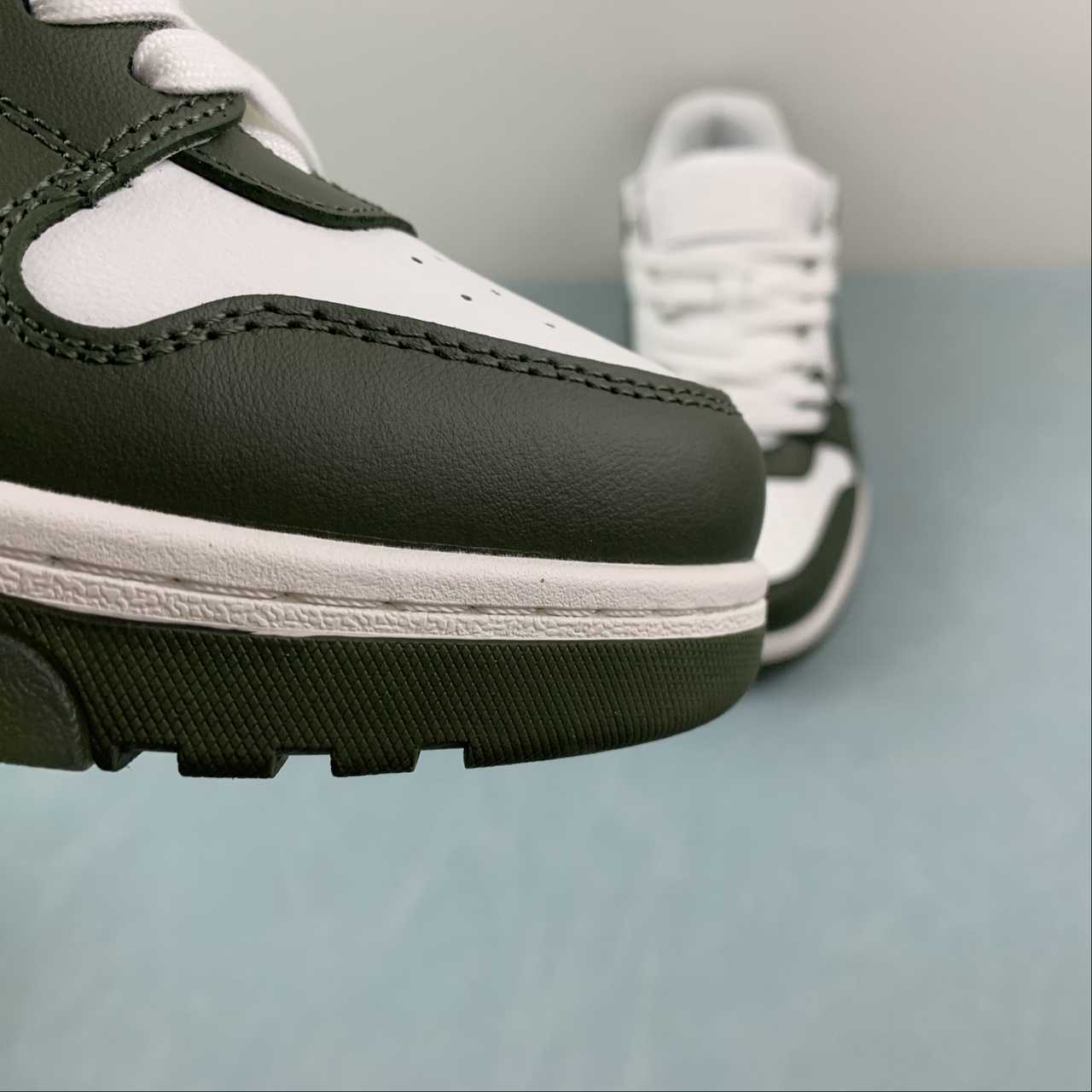 OFF-WHITE Out Of Office "000" Low