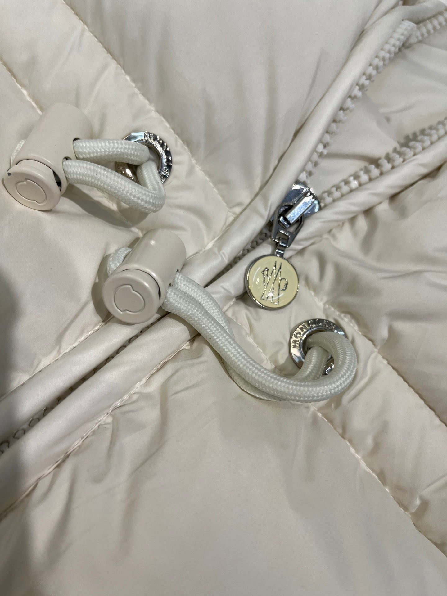 Casaco Moncler