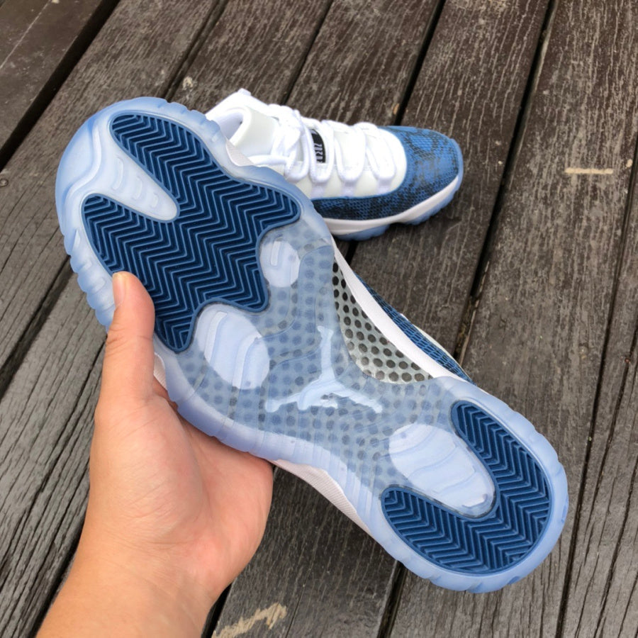 Air Jordan 11