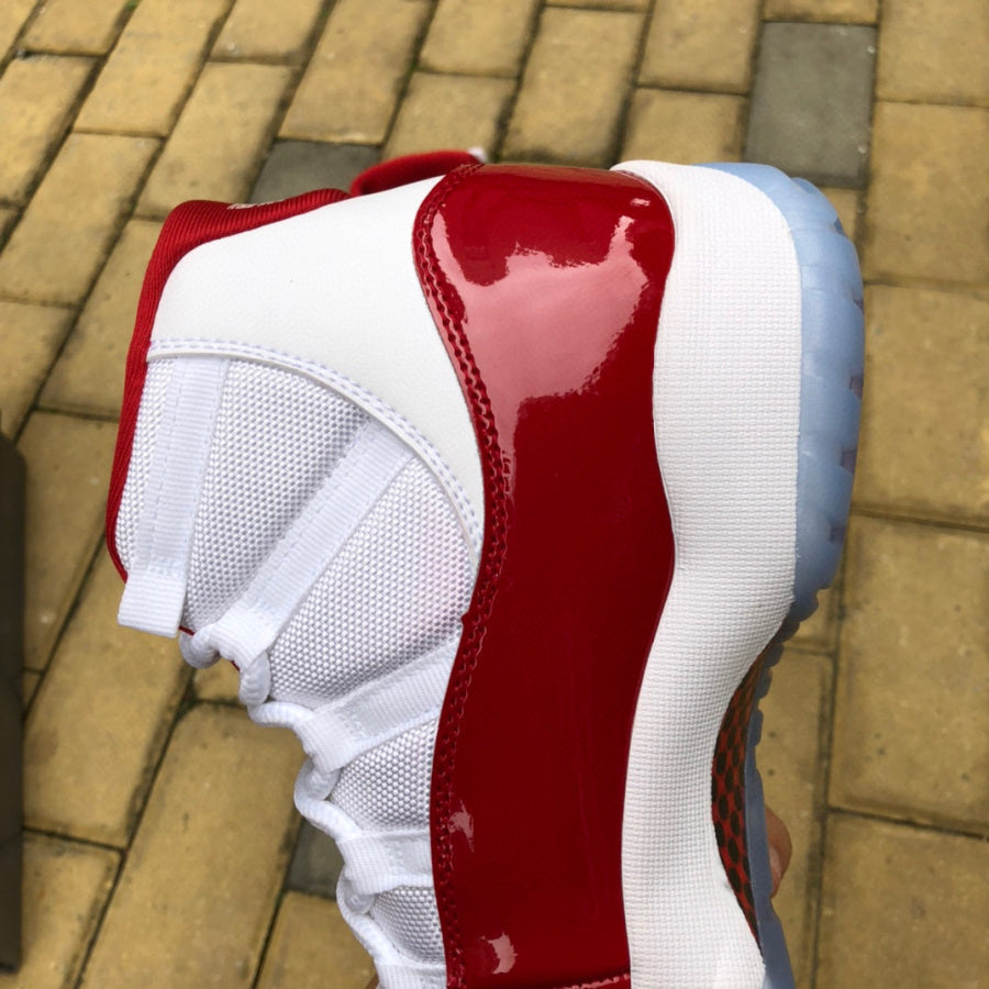 Air Jordan 11