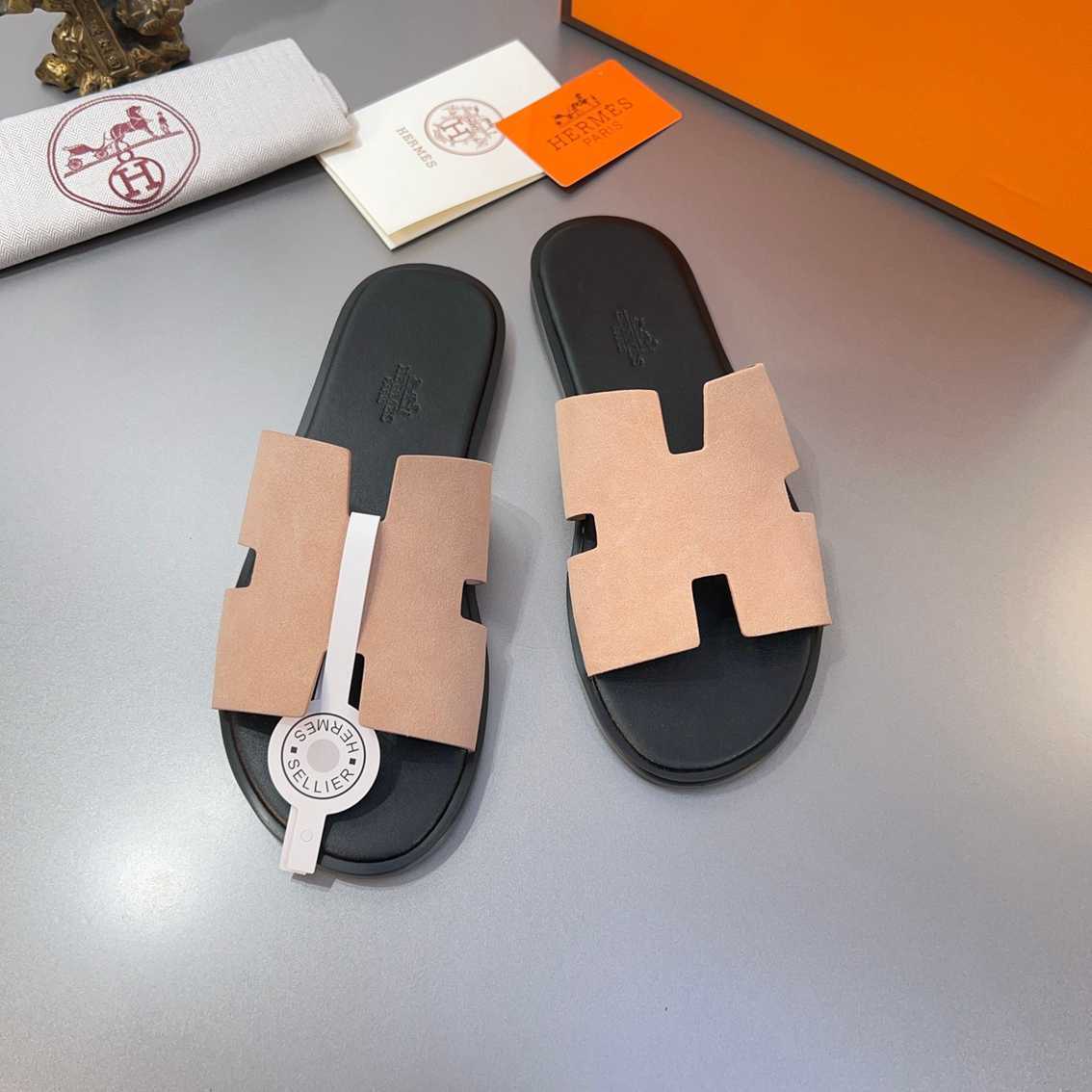 Chinelo Hermes
