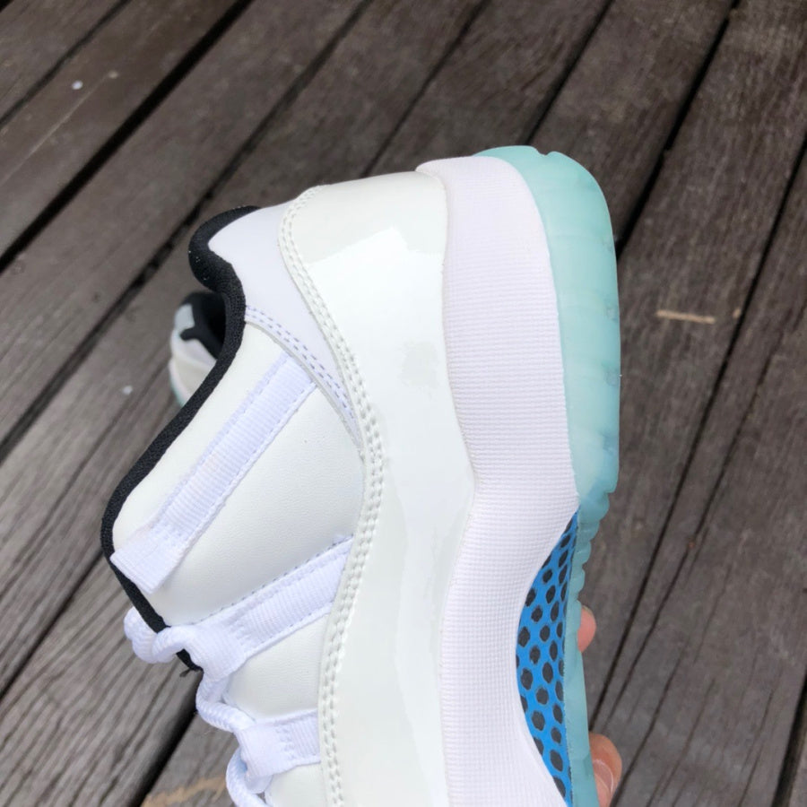 Air Jordan 11