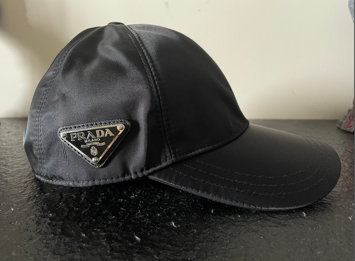 Boné Prada