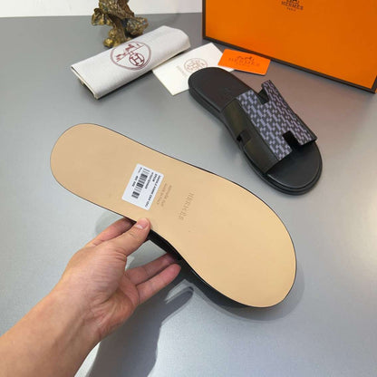 Chinelo Hermes