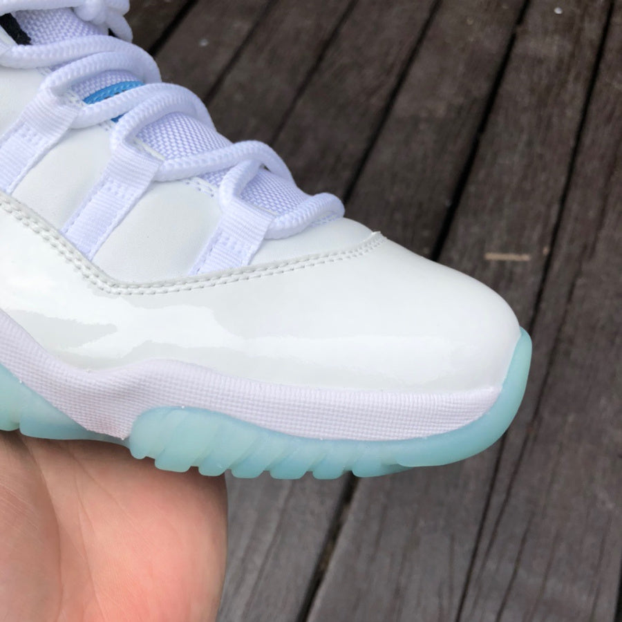 Air Jordan 11