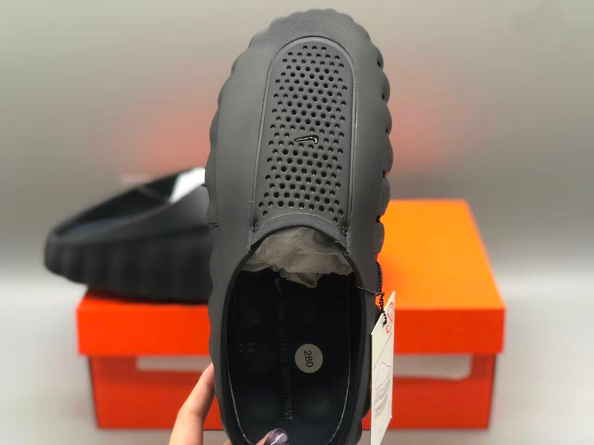 Nike Mind 001 "Triple Black"