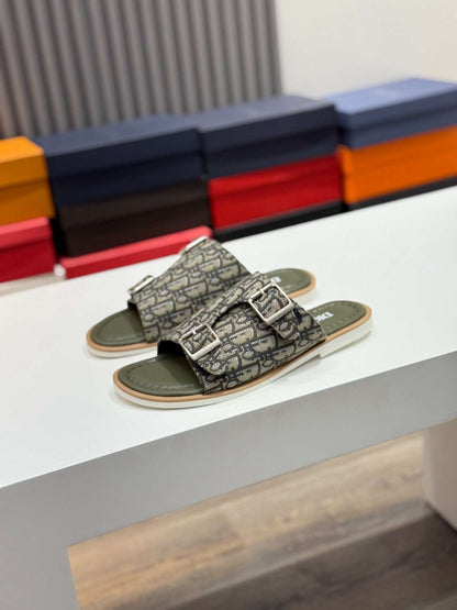 Chinelo Dior Slippers