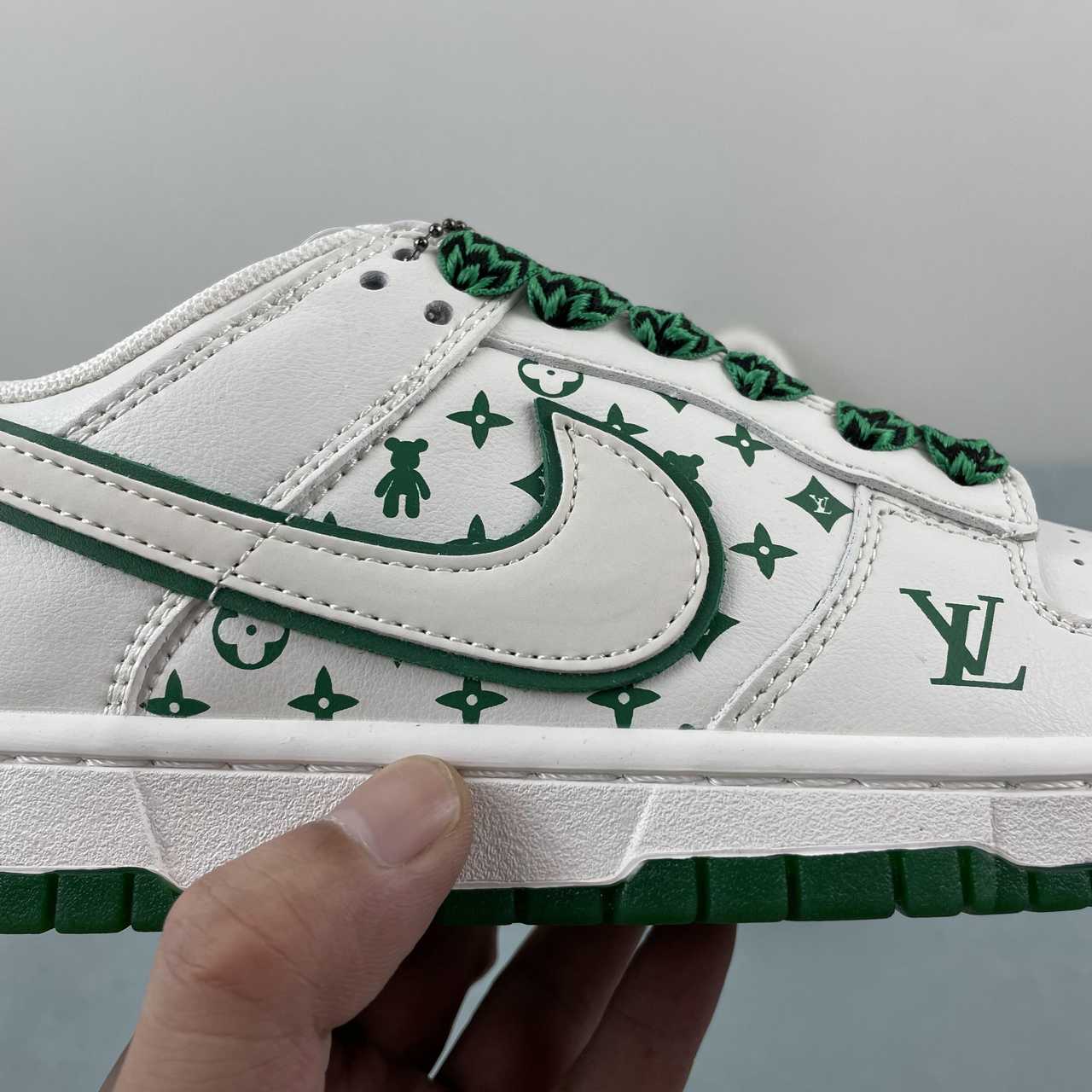 Nike Dunk Low