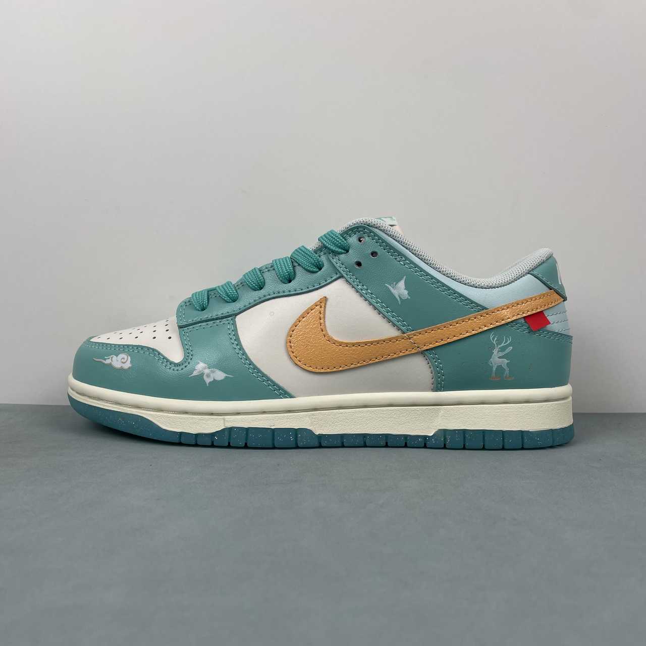 Nike Dunk Low