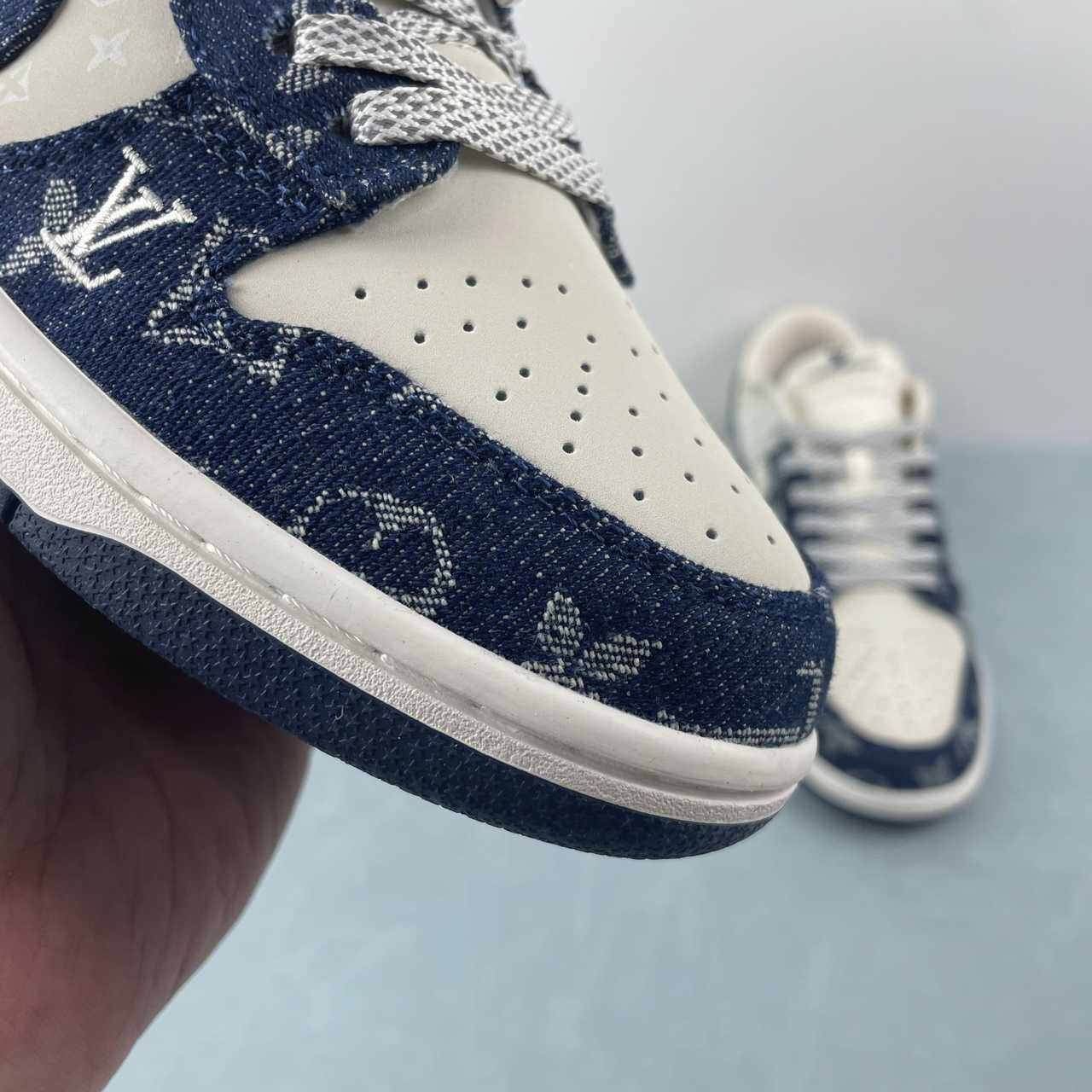 Nike Dunk Low