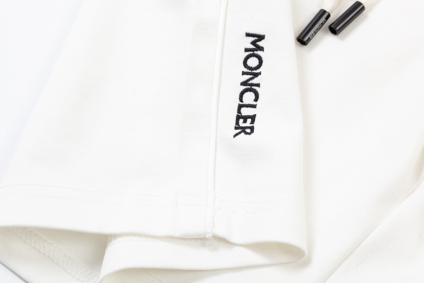 Short Moncler