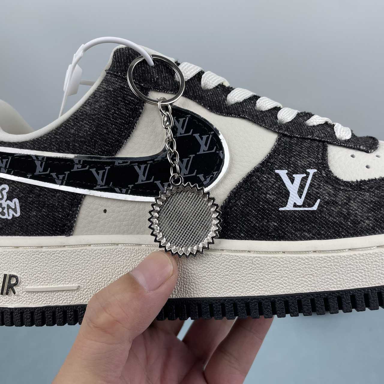 Louis Vuitton x Nike Air Force 1