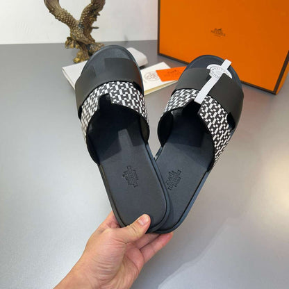 Chinelo Hermes Izmir