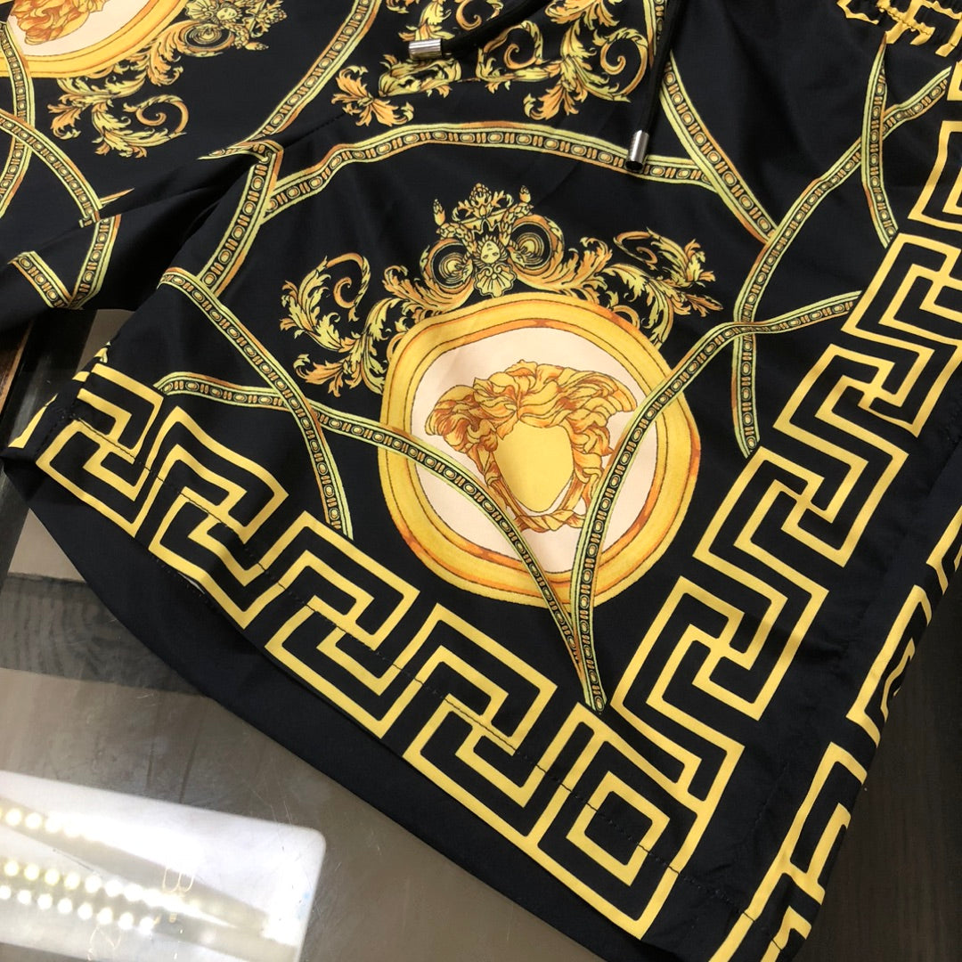 Cortos Versace
