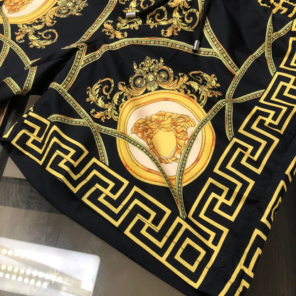 Cortos Versace
