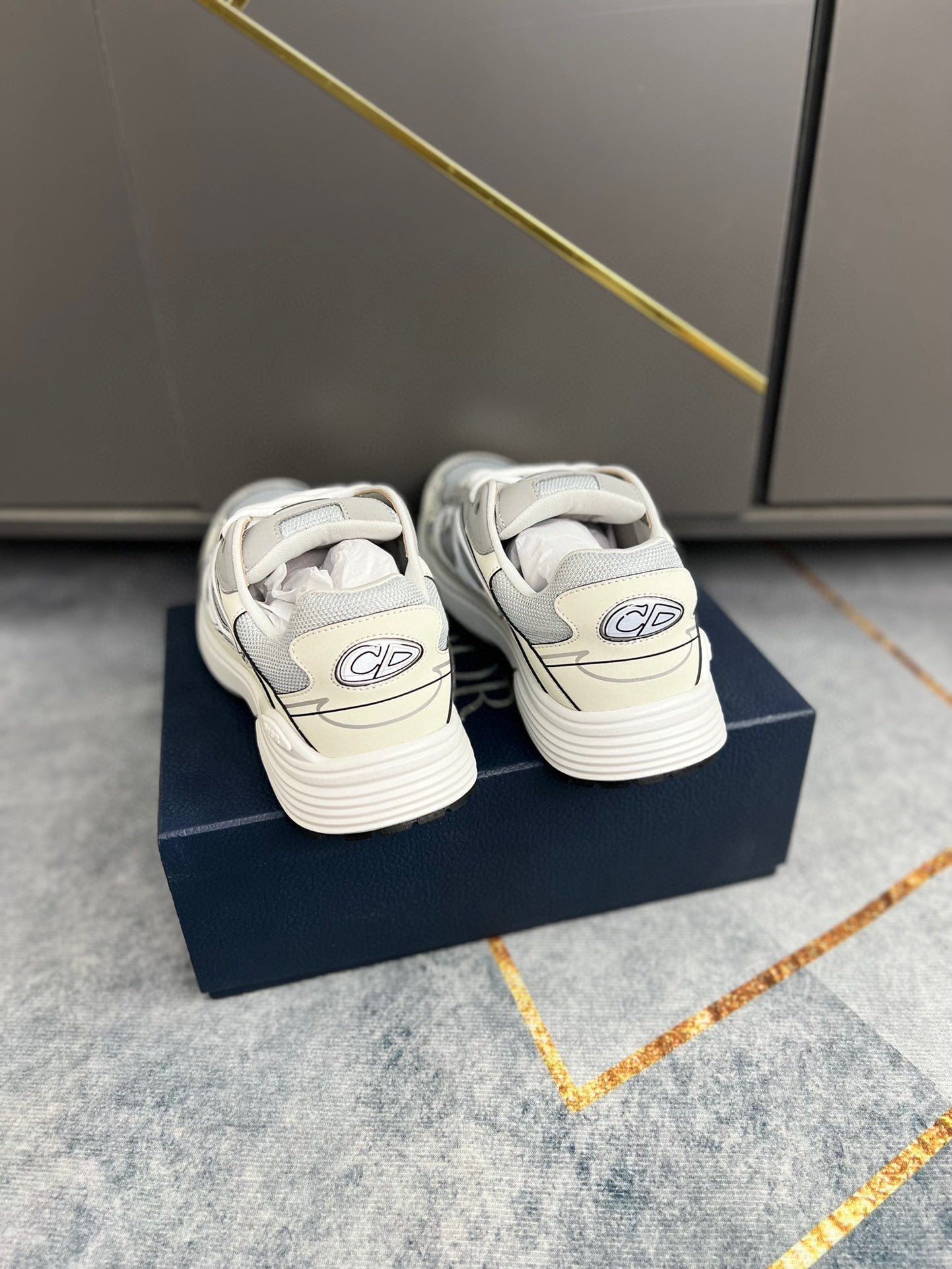 Dior B30