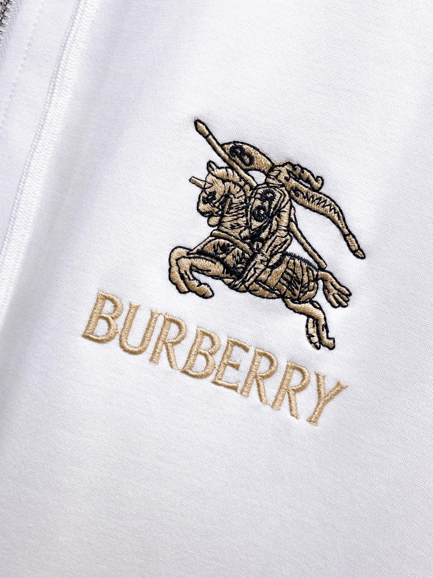Conjunto Burberry 1.1