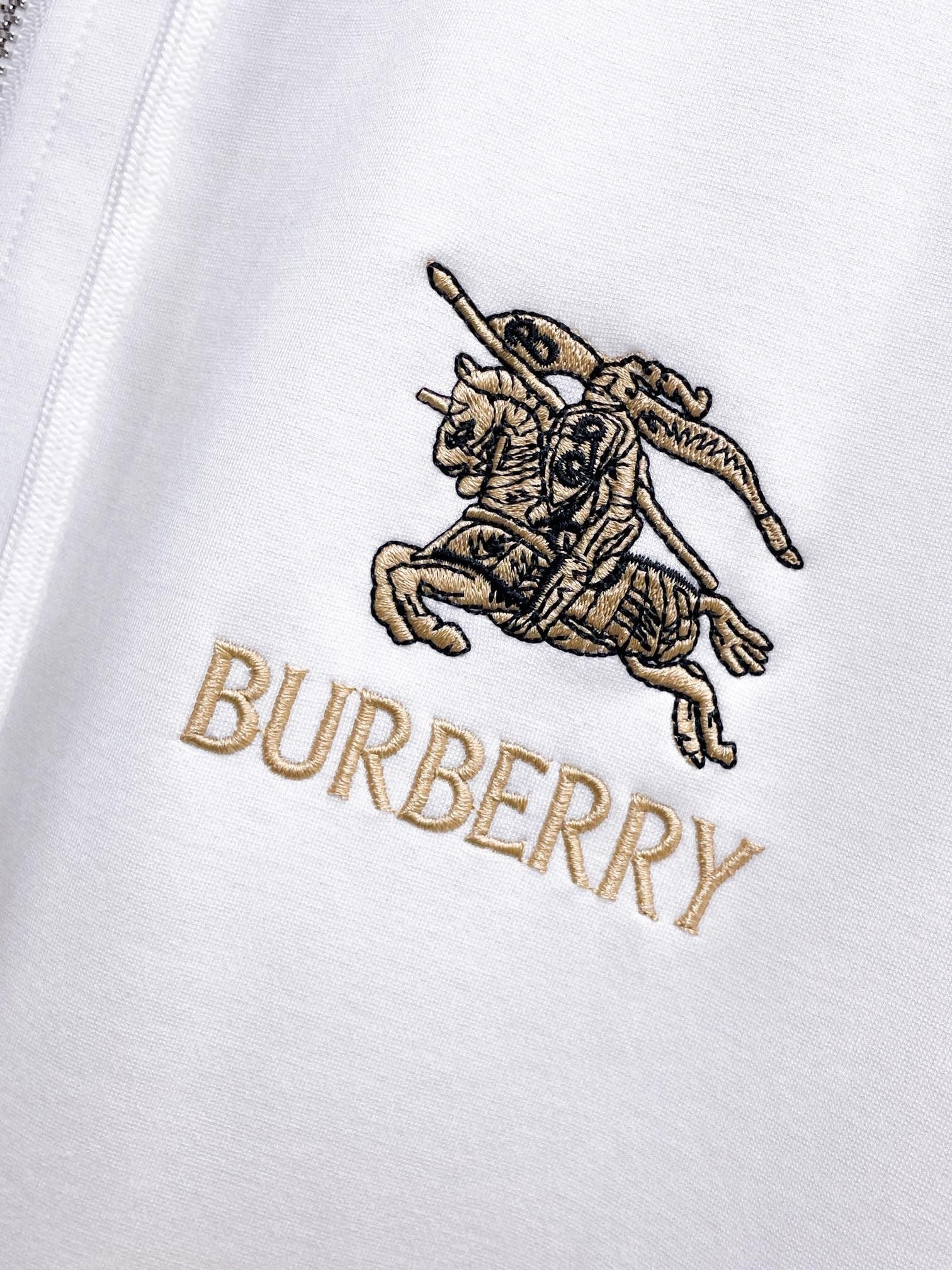 Conjunto Burberry 1.1