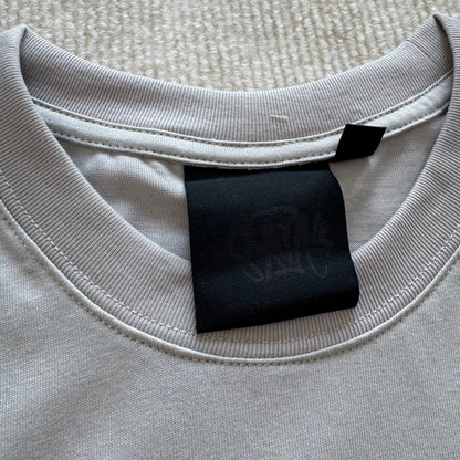 Camiseta Syna World
