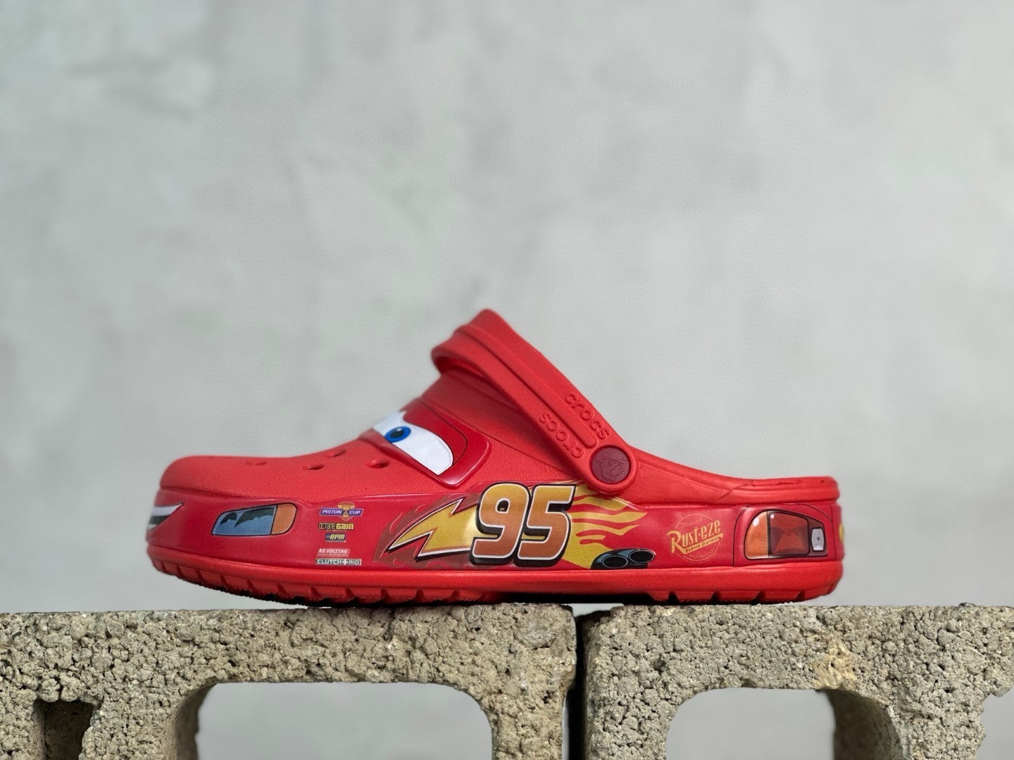 Crocs Classic Clog "Rayo McQueen"