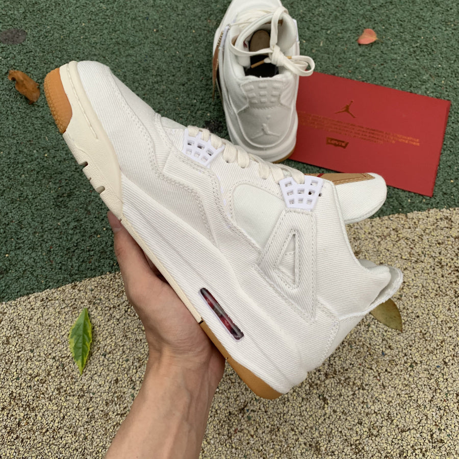 Air Jordan 4