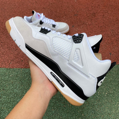 Air Jordan 4
