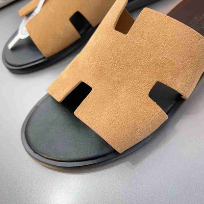 Chinelo Hermes
