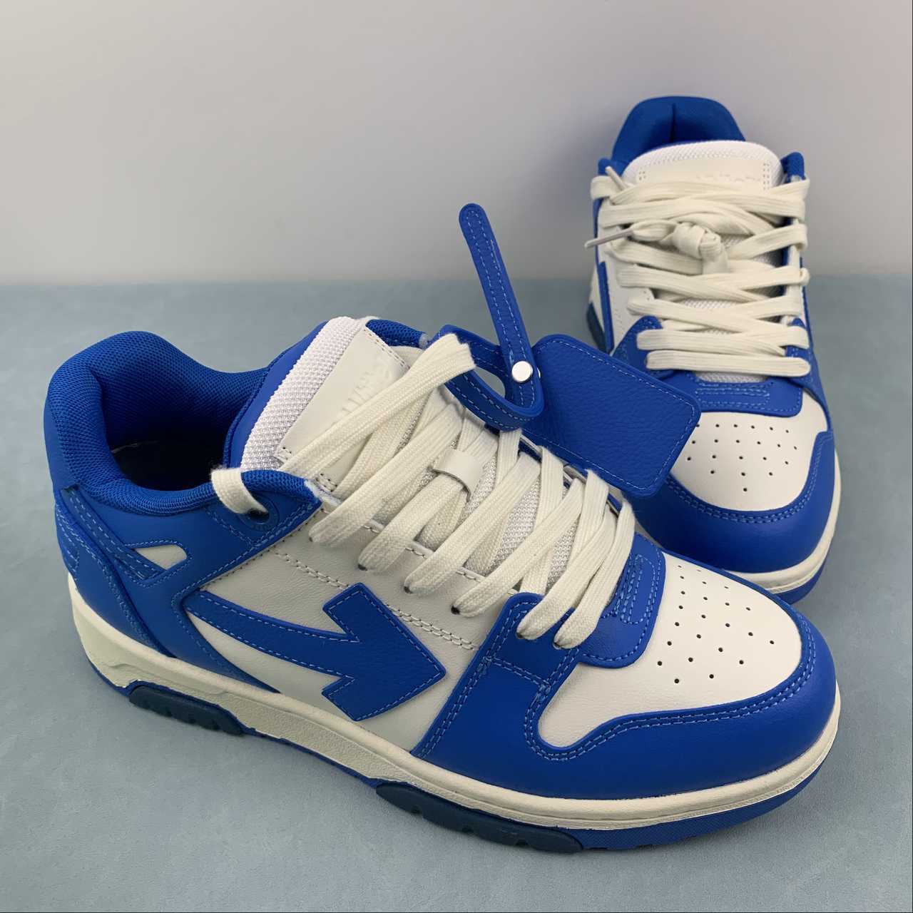 OFF-WHITE Out Of Office "000" Low