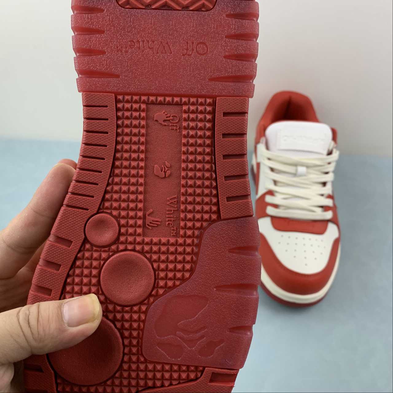 OFF-WHITE Out Of Office "000" Low