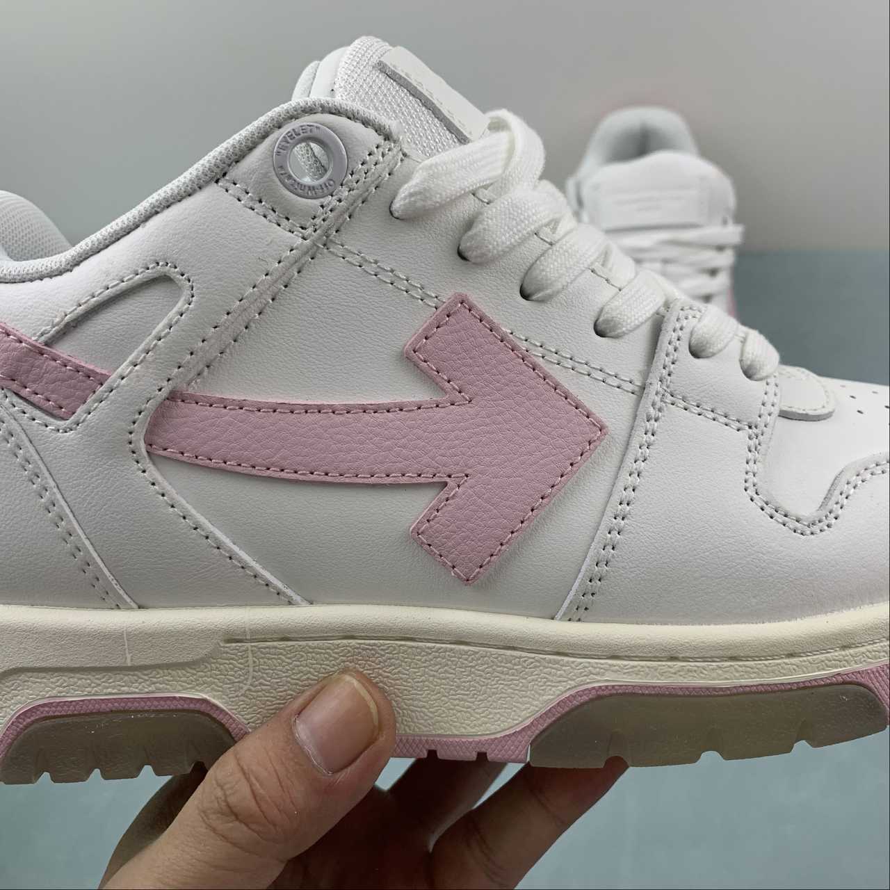 OFF-WHITE Out Of Office "000" Low