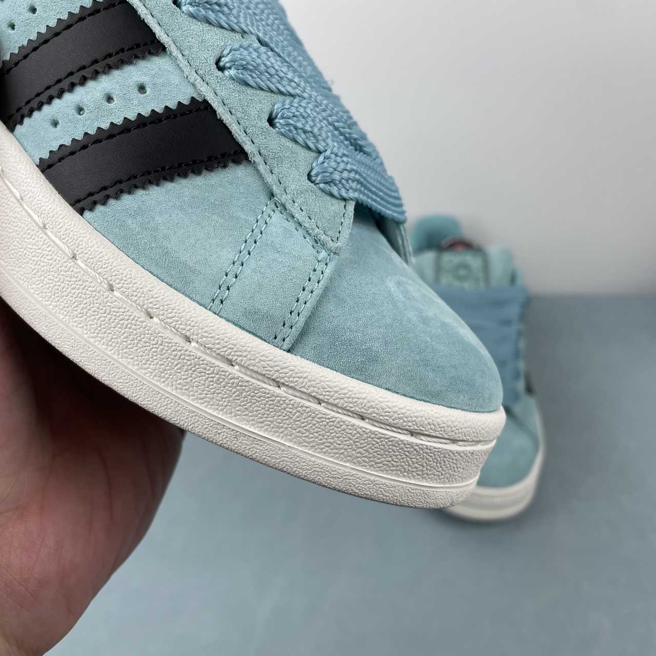 Adidas Campus 00s