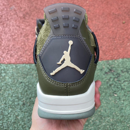 Air Jordan 4