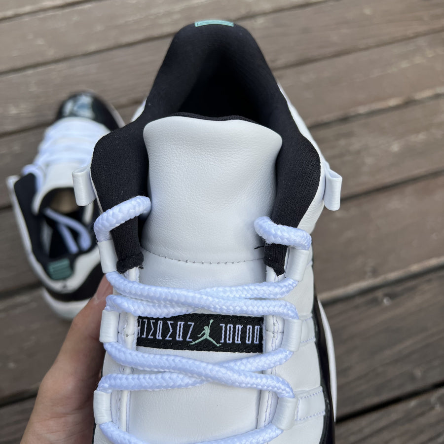Air Jordan 11