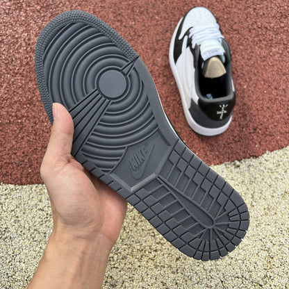 Jordan 1 Low