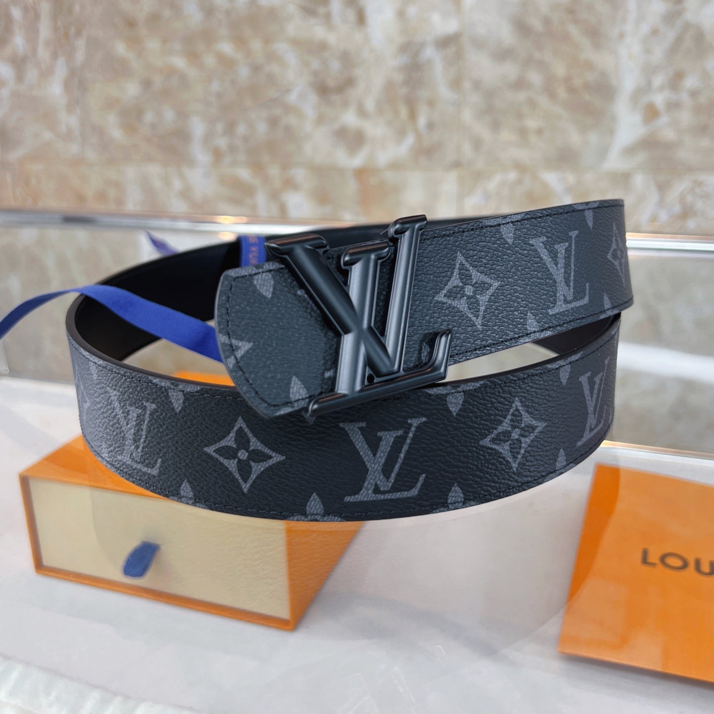 Cinturón Louis Vuitton