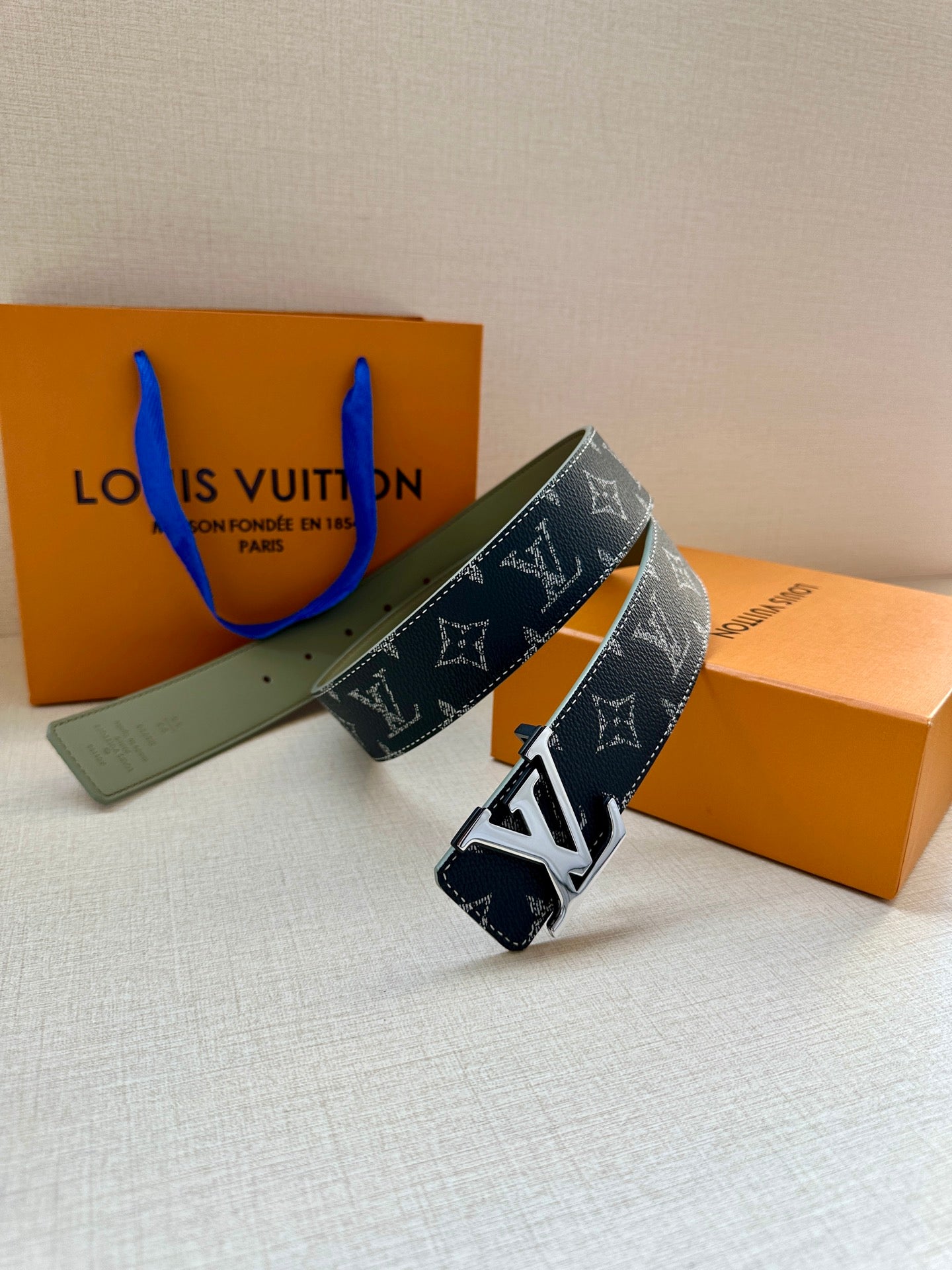 Cinturón Louis Vuitton