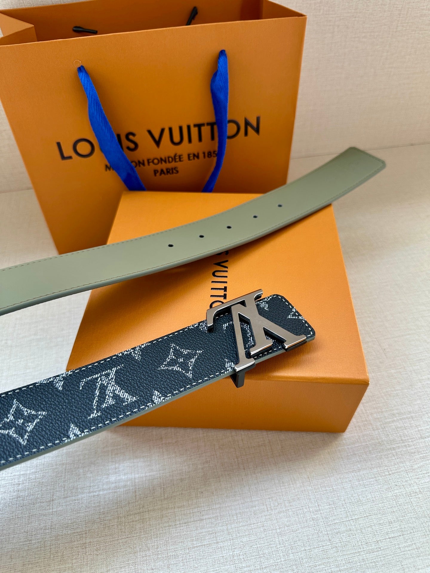Cinturón Louis Vuitton