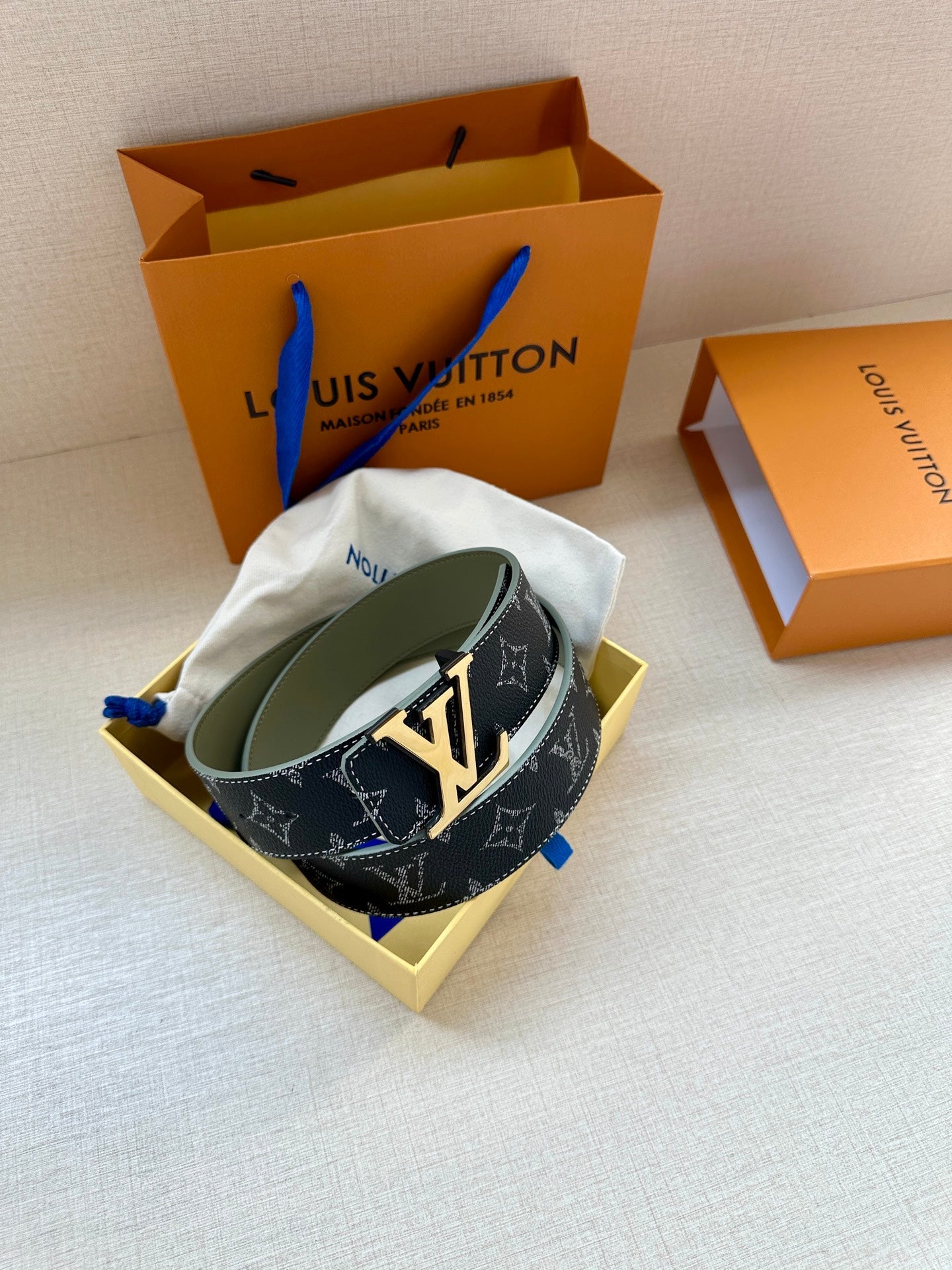 Cinturón Louis Vuitton