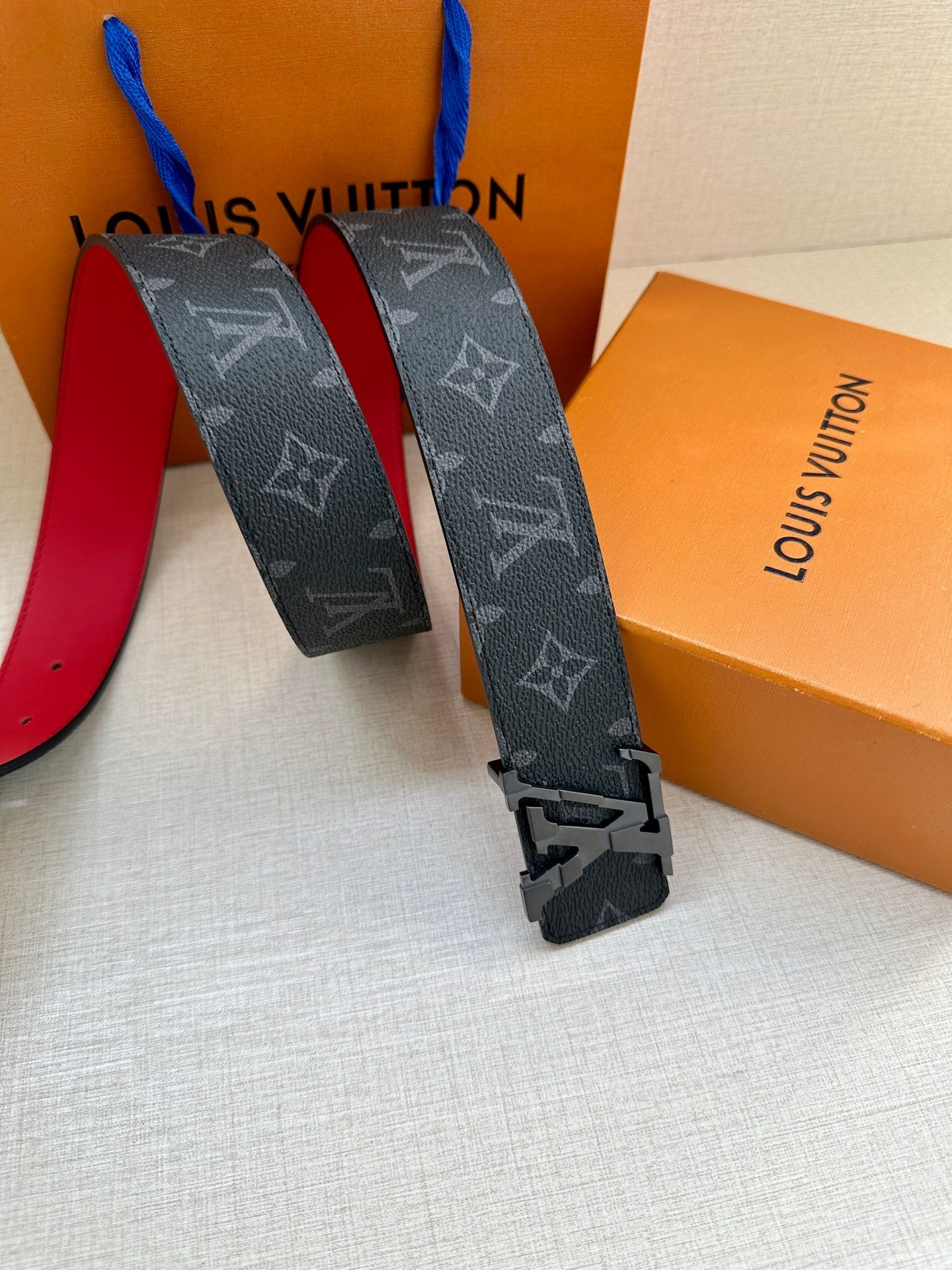 Cinturón Louis Vuitton
