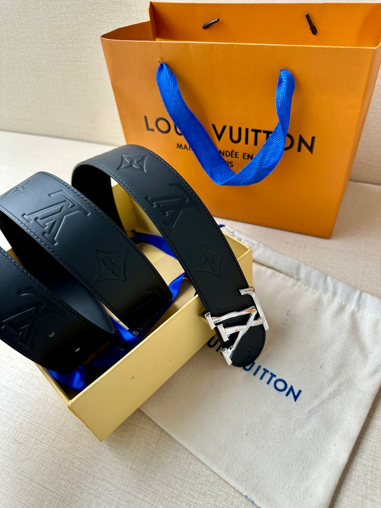 Louis Vuitton Cinturón
