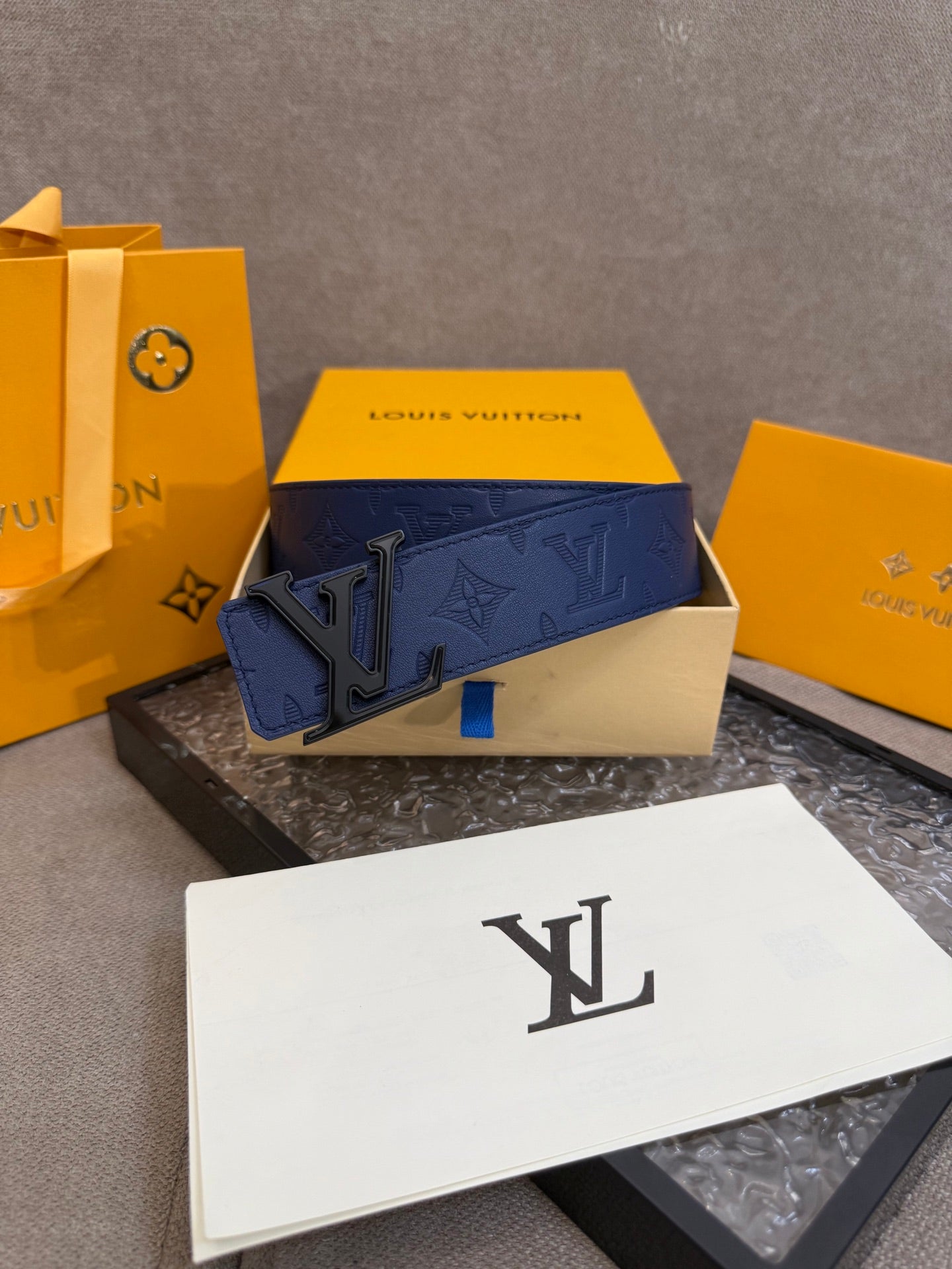 Cinturón Louis Vuitton