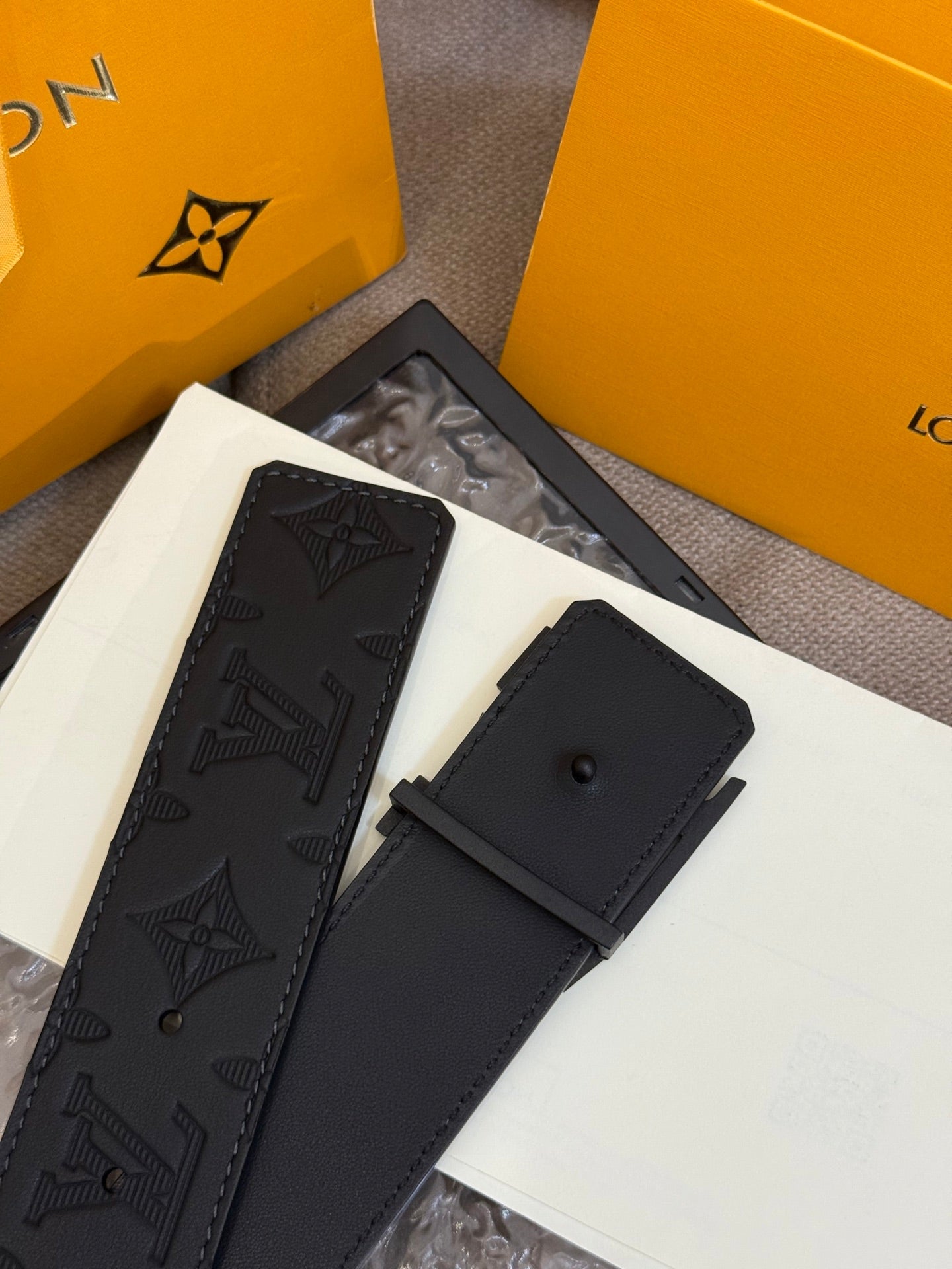 Louis Vuitton Cinto