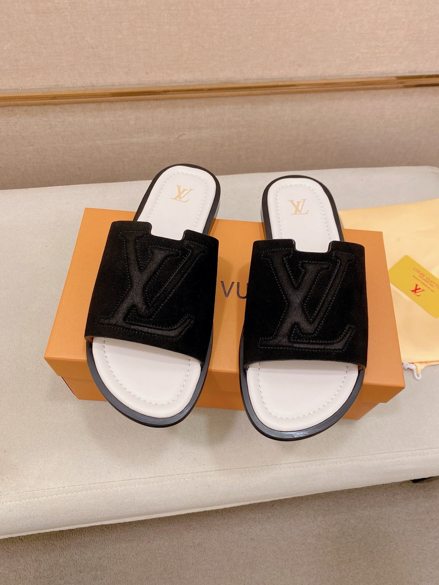 Chanclas Louis Vuitton