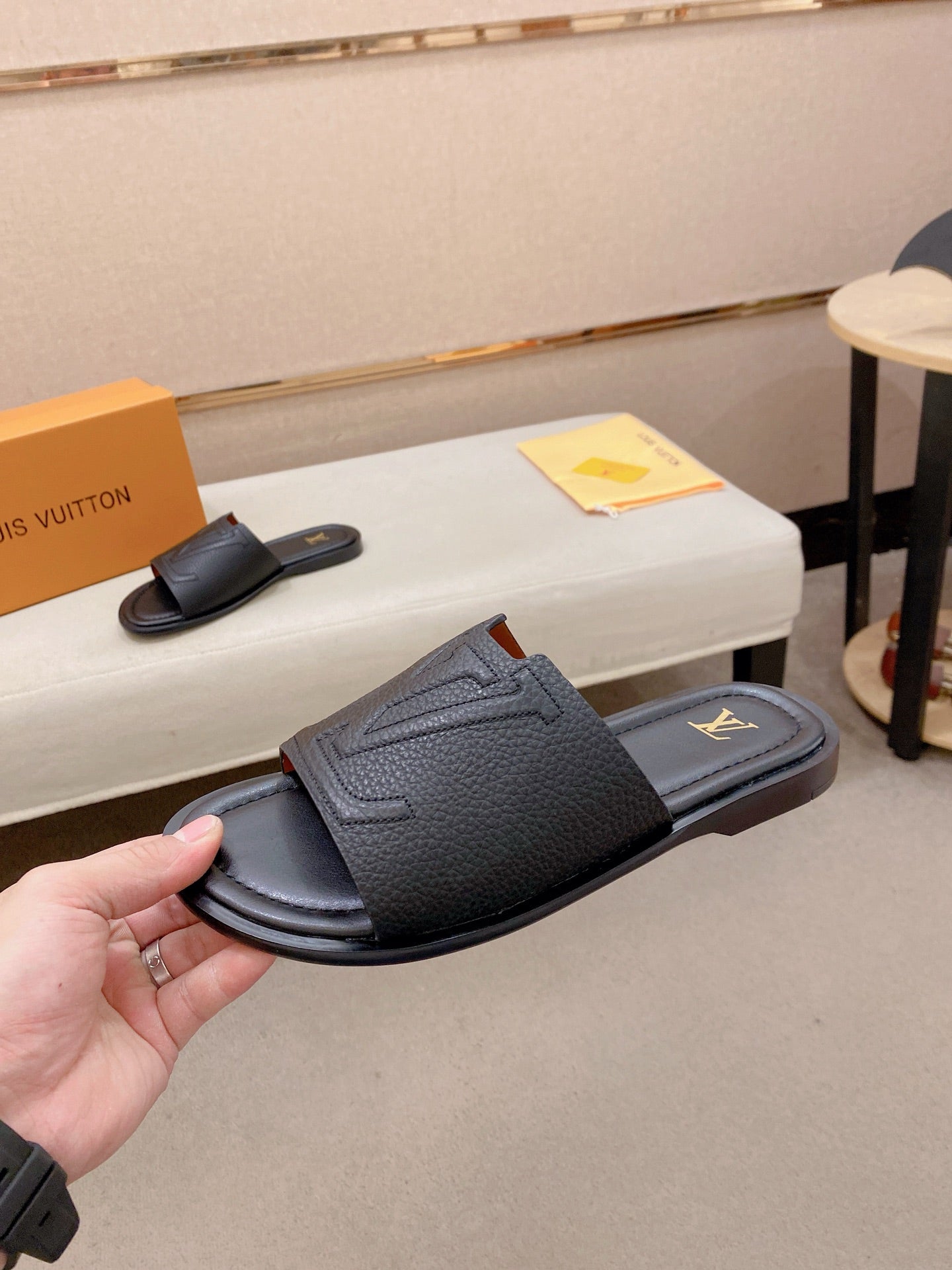 Louis Vuitton Slippers