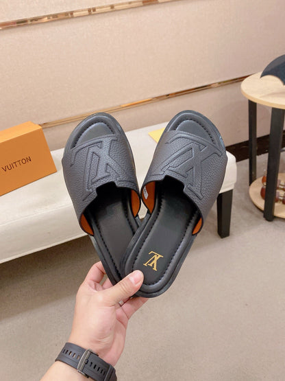 Louis Vuitton Slippers
